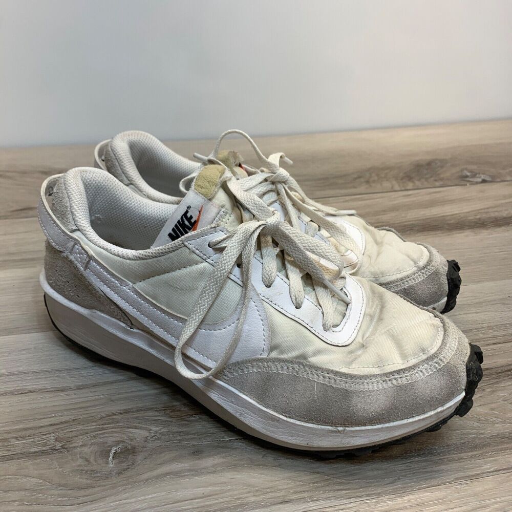 Women's Nike‎ Waffle Debut Running Shoes DH9523-100 White/Black Woman's Size 7